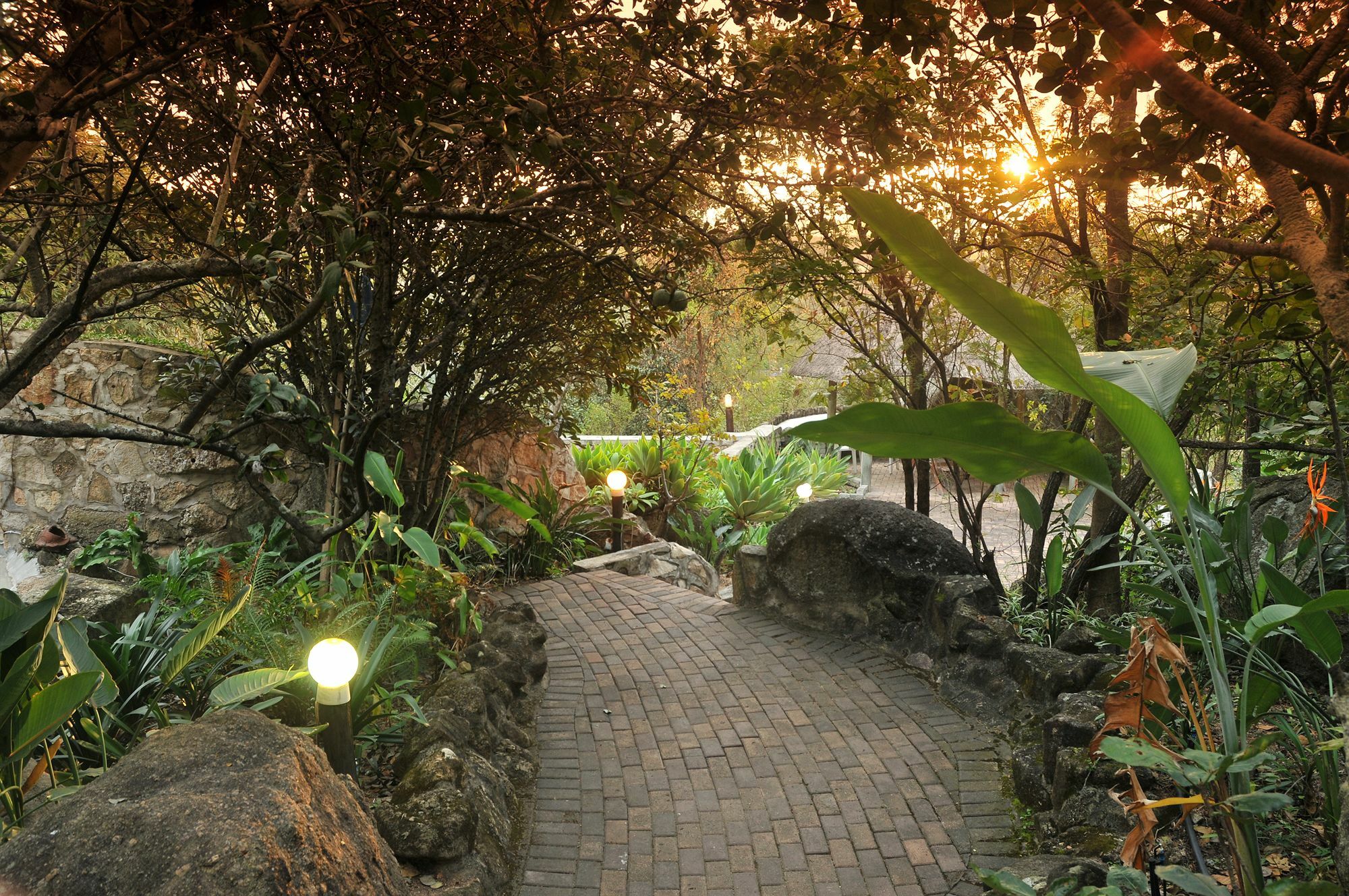 Bed and Breakfast Sunset Manor Mbombela Екстер'єр фото